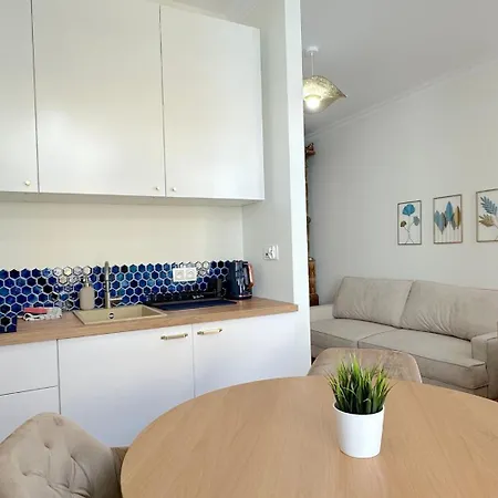 Seredino Blue Apartment- Modern Comfort In A Quiet Location, 5 Minutes To Gdansk Old Town & Seaside Exterior photo