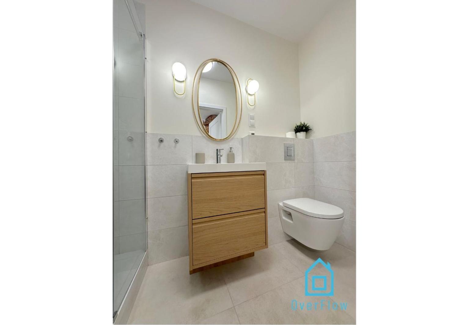 Seredino Blue Apartment- Modern Comfort In A Quiet Location, 5 Minutes To Old Town & Seaside Apartment Gdansk