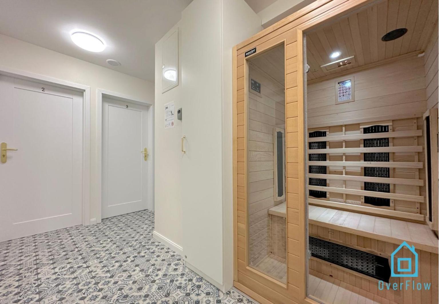 Seredino Blue Apartment- Modern Comfort In A Quiet Location, 5 Minutes To Old Town & Seaside Gdansk